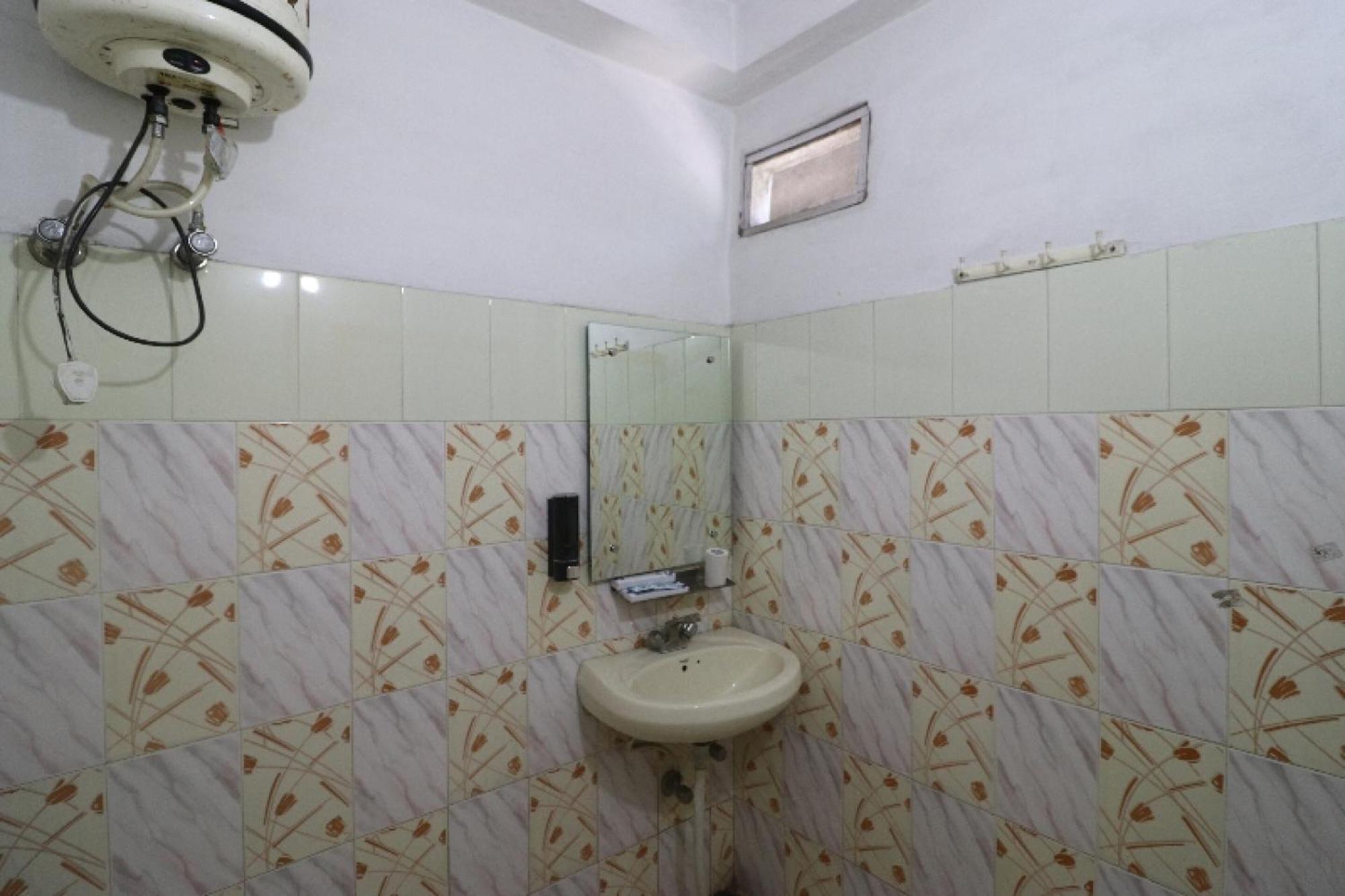 Hotel O Beas Regency Manāli Екстериор снимка