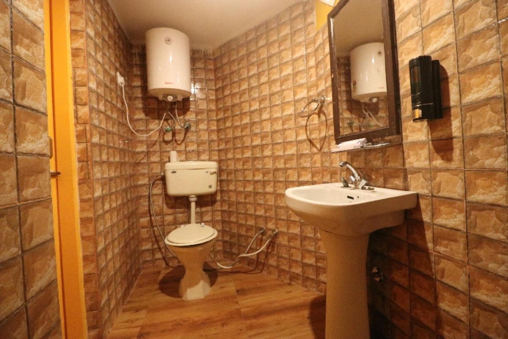Hotel O Beas Regency Manāli Екстериор снимка